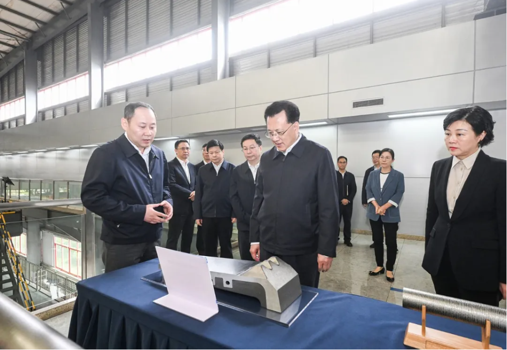 袁家军：聚焦主责主业 履行战略使命 进一步深化国资国企改革